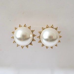 BAUBLEBAR Dee Pearl Stud Button earrings